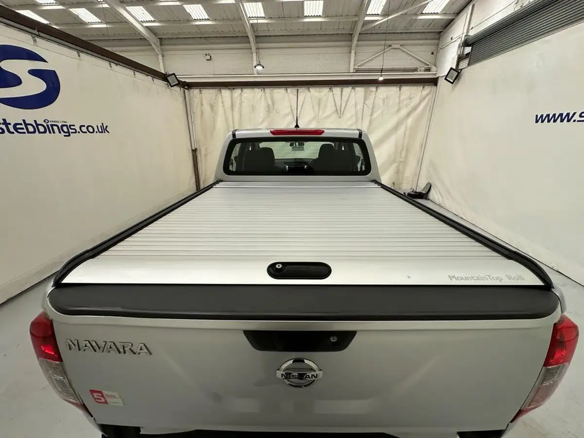 2021-nissan-navara-23dci-tt-acenta-double-big-22