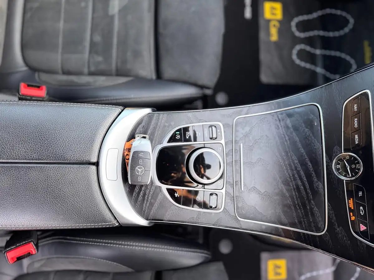 2019-mercedes-benz-c-class-15-c200-amg-line-ss-coupe-2d-big-33