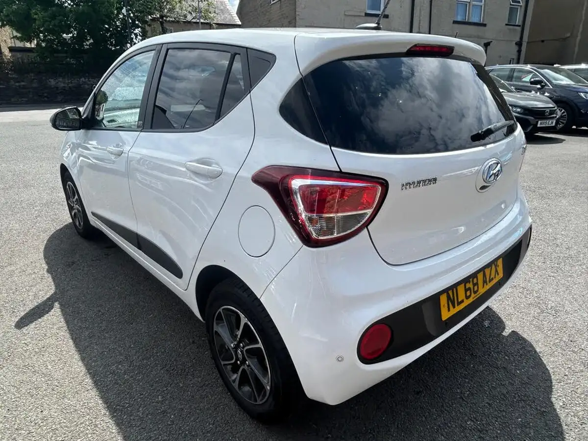 2018-hyundai-i10-10-go-se-67ps-big-4