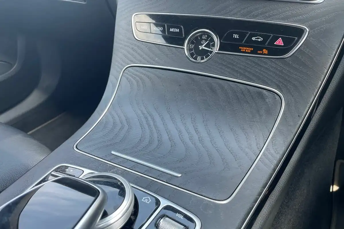 2020-mercedes-benz-c-class-20d-c300d-amg-line-edition-244ps-premium-saloon-4d-big-41