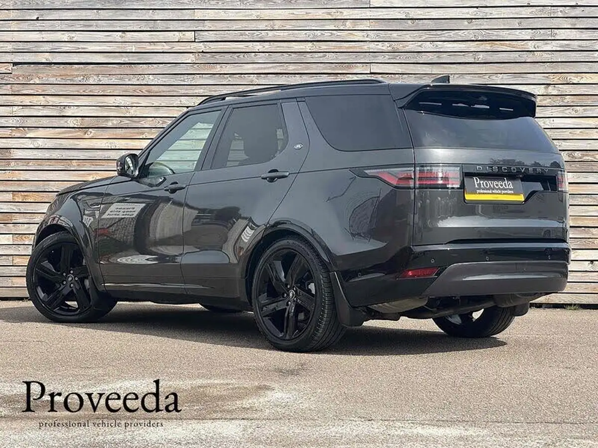 2023-land-rover-discovery-30-d300-dynamic-hse-big-2