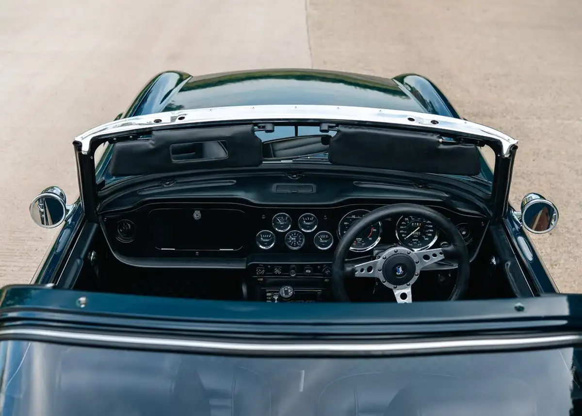 1973-triumph-tr6-roadster-rwd-big-4