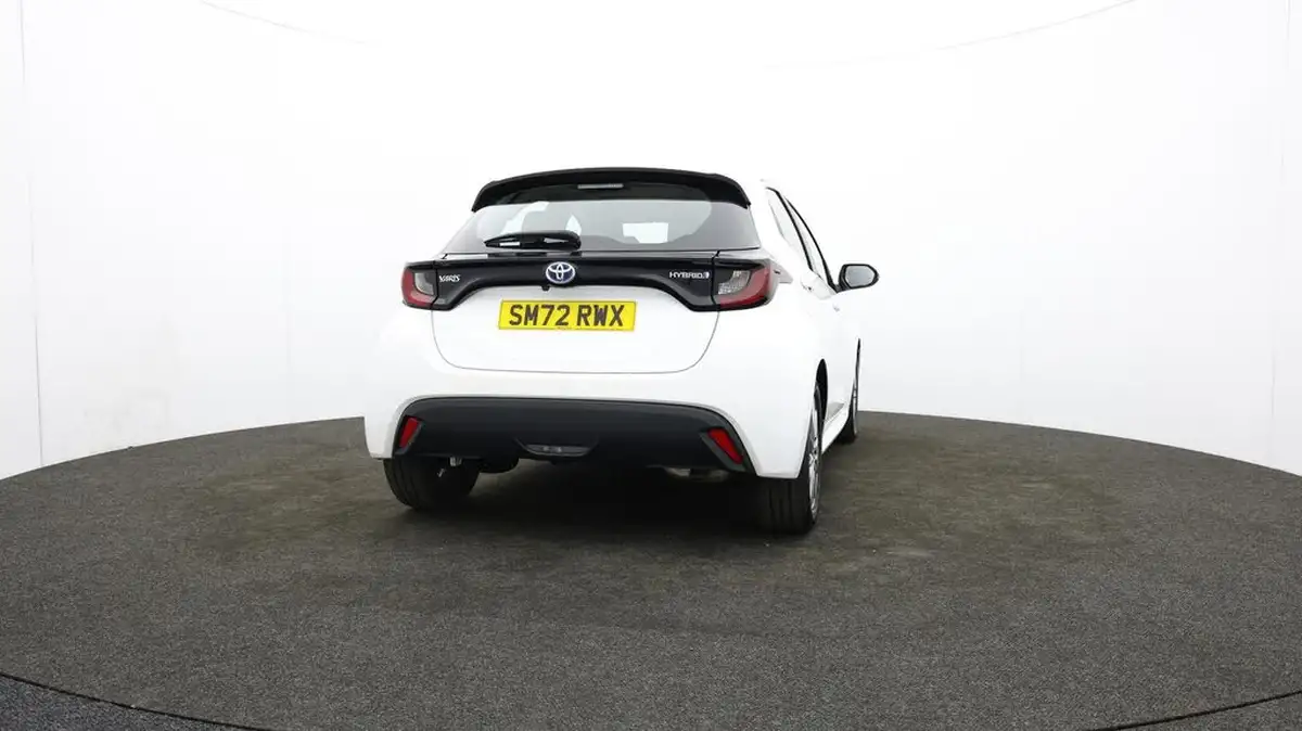2022-toyota-yaris-15-vvt-i-icon-big-79