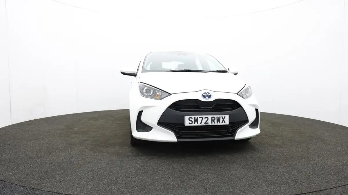 2022-toyota-yaris-15-vvt-i-icon-big-55
