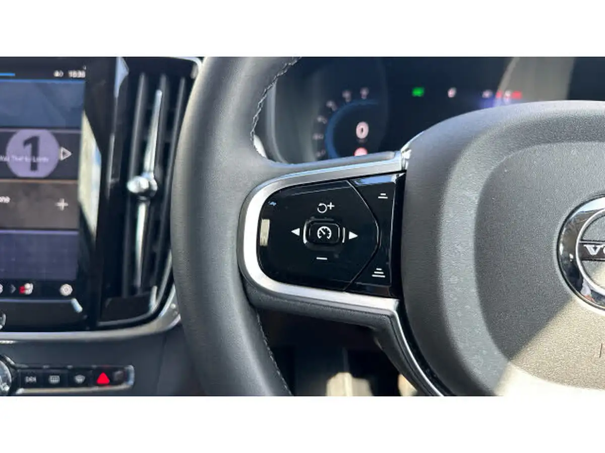 2024-volvo-v90-big-17