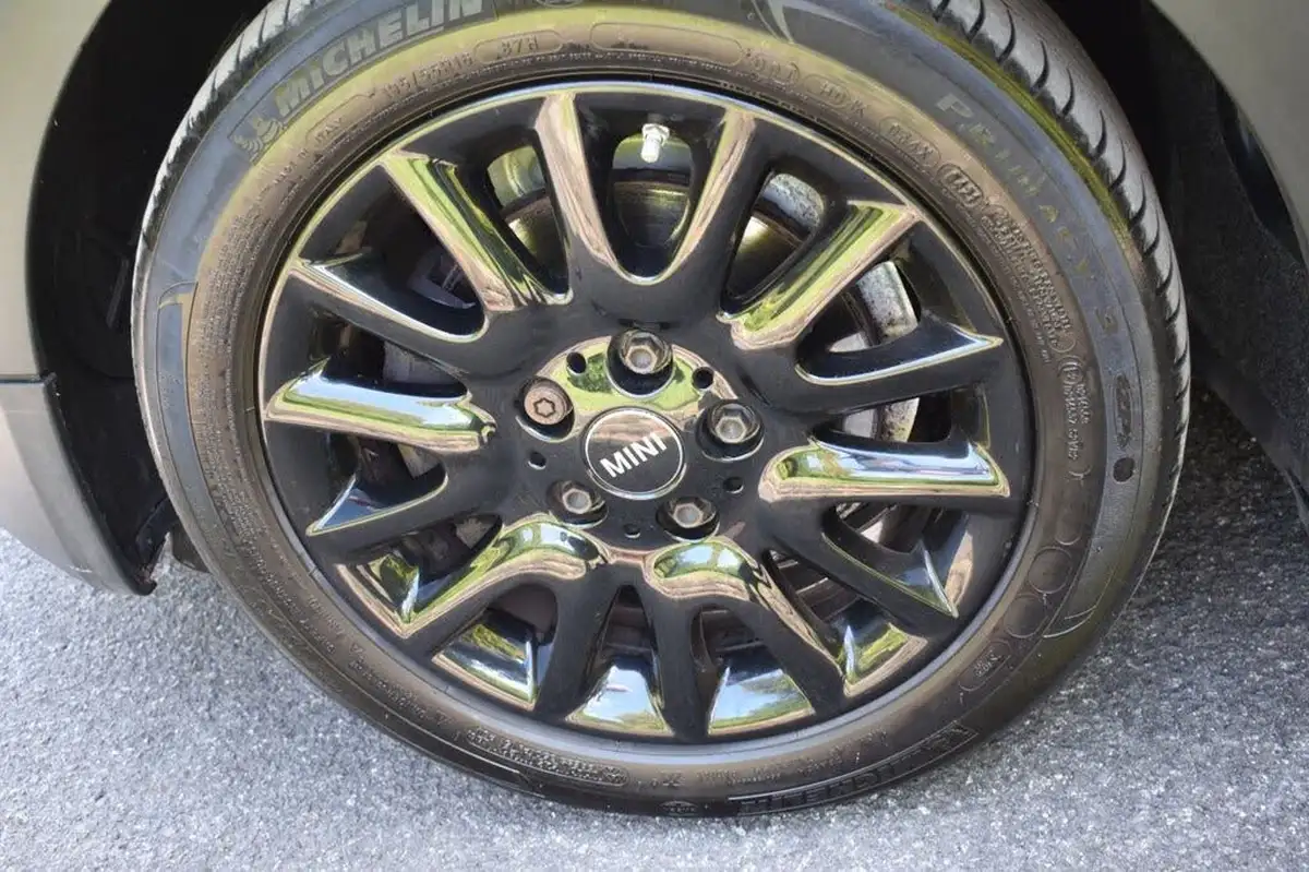 2014-mini-cooper-15-cooper-3d-auto-big-29