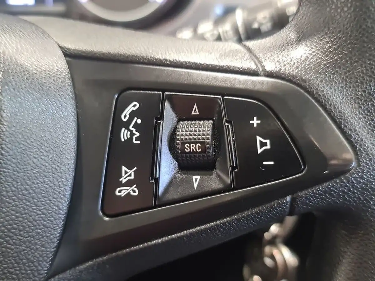 2018-vauxhall-corsavan-13td-startstop-ecoflex-l1h1-panel-big-25