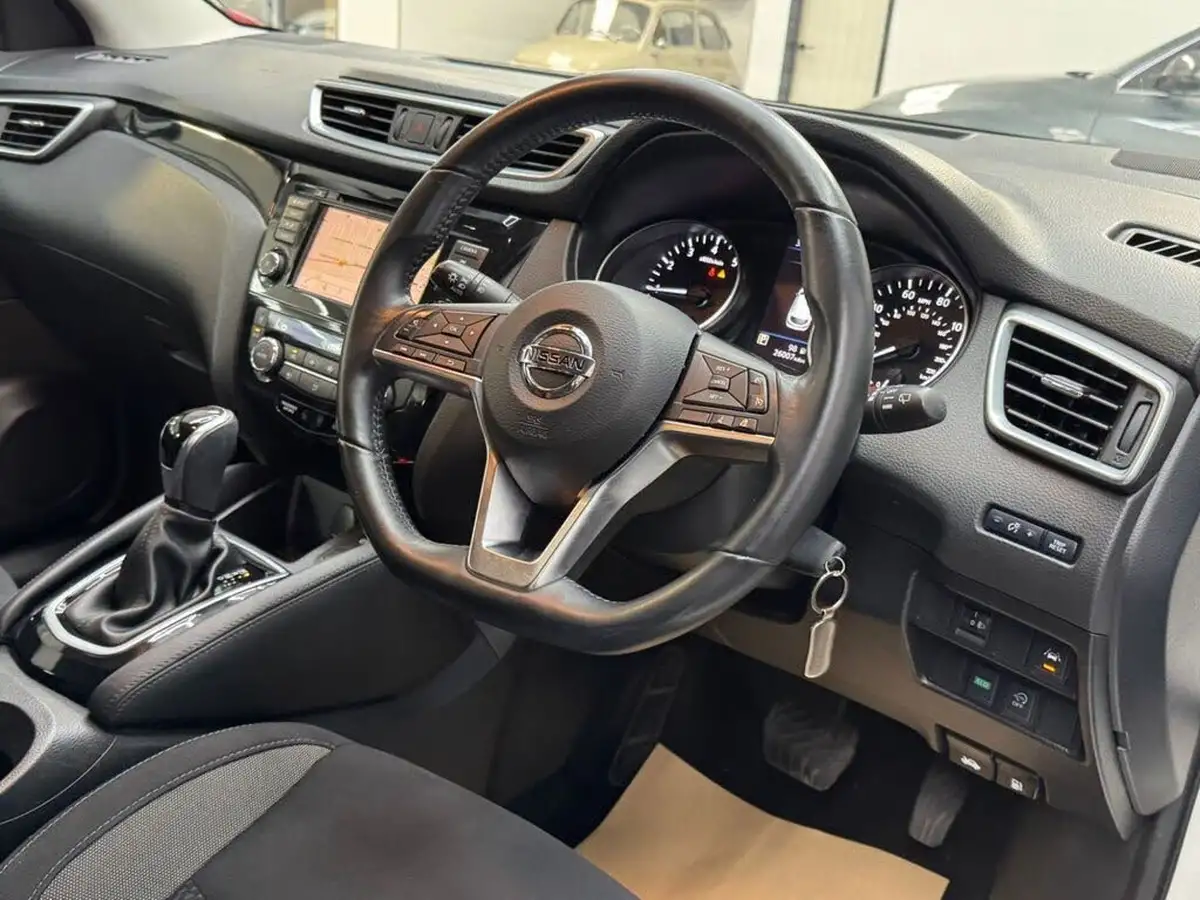 2019-nissan-qashqai-13-dig-t-acenta-premium-160ps-dct-big-15