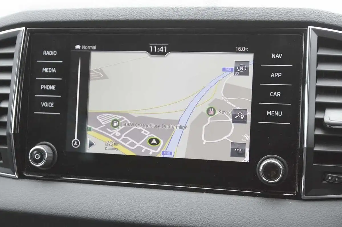 2022-skoda-karoq-15-tsi-se-l-big-15