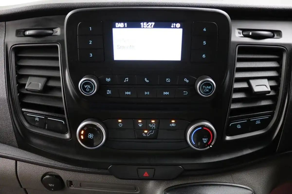 2022-ford-transit-big-44