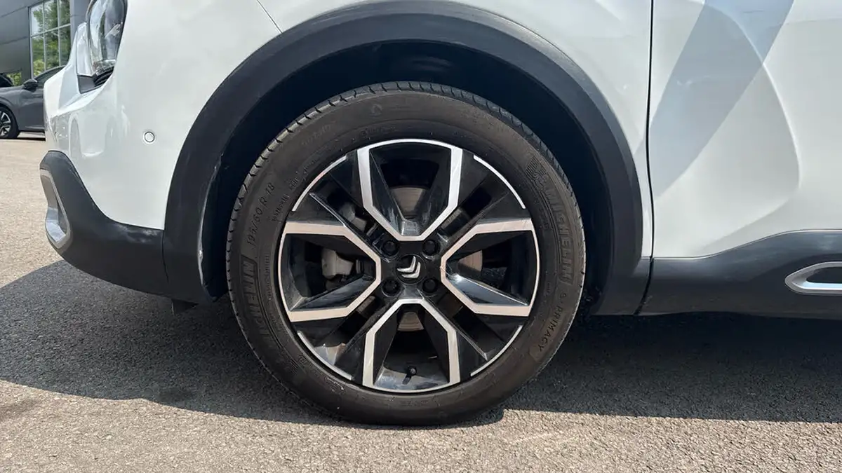 2023-citroen-c4-x-e-shine-plus-big-13
