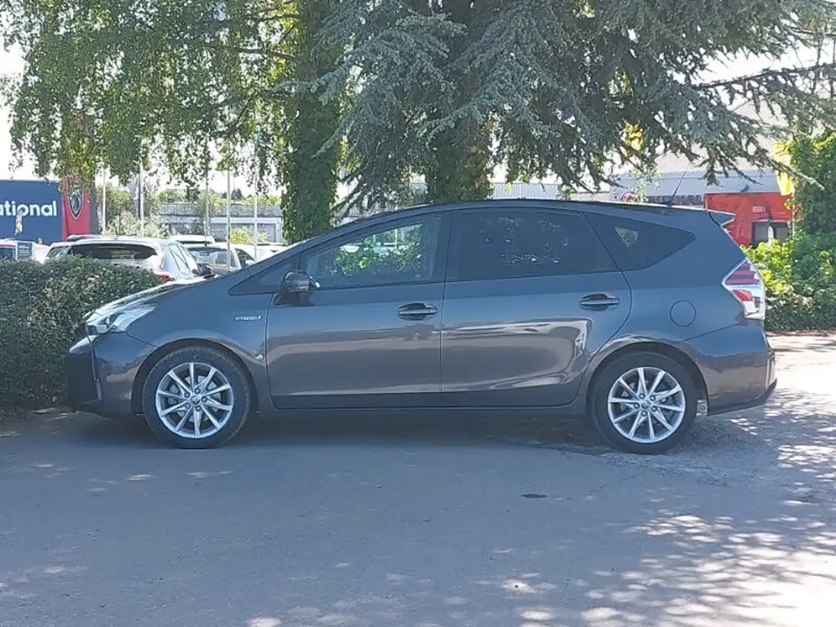2020-toyota-prius-18-vvt-i-excel-big-3
