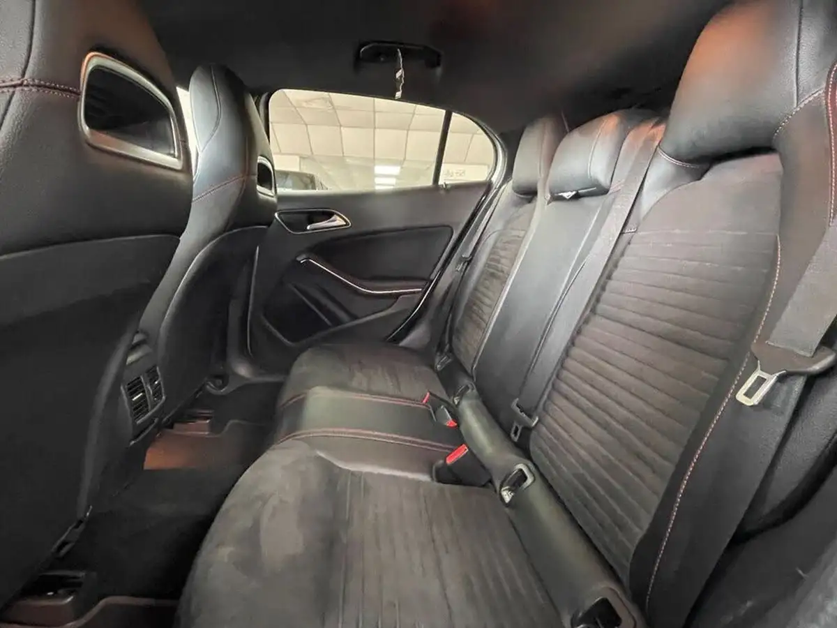 2018-mercedes-benz-gla-class-21d-gla-200d-amg-line-134bhp-ss-big-29