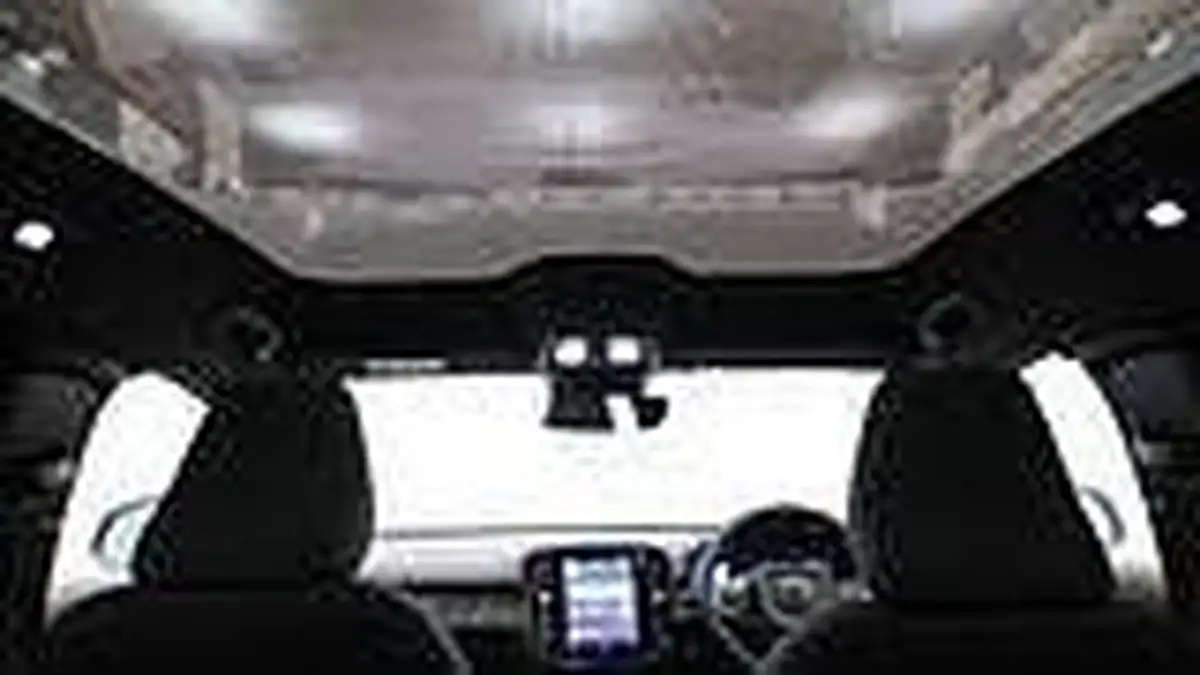 2024-volvo-ec40-e-ultra-big-75