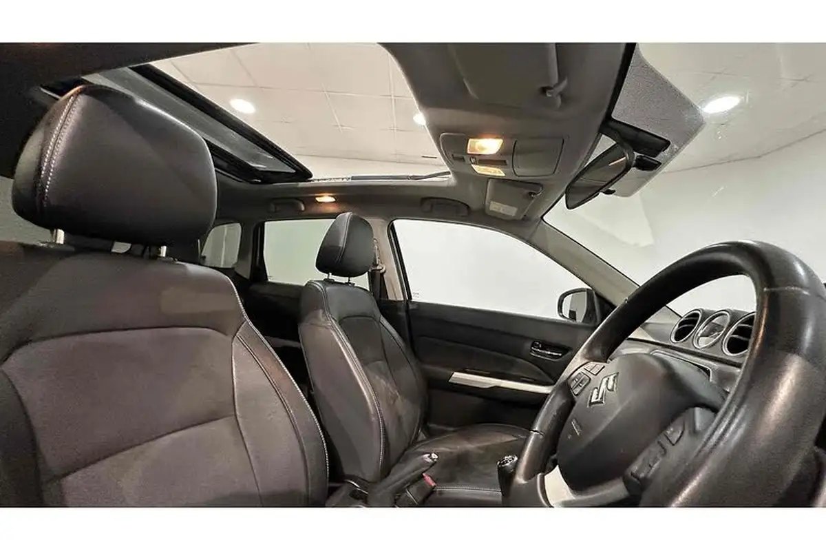 2018-suzuki-vitara-16-sz5-big-33
