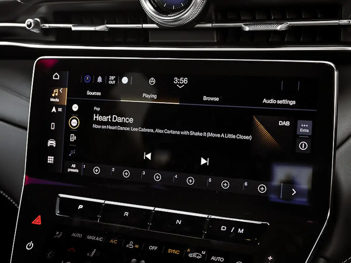 2025-maserati-grecale-20-modena-sport-big-14