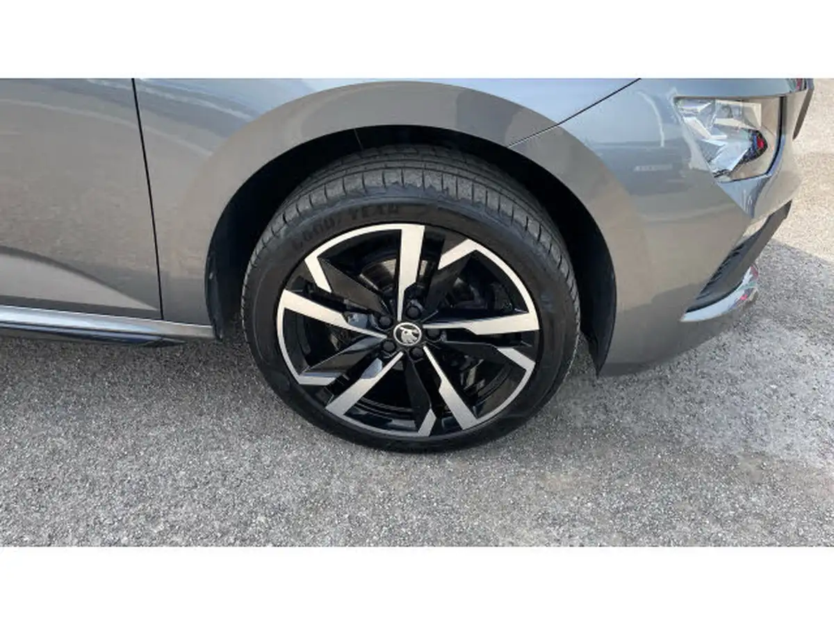 2024-skoda-kamiq-15-tsi-monte-carlo-big-37
