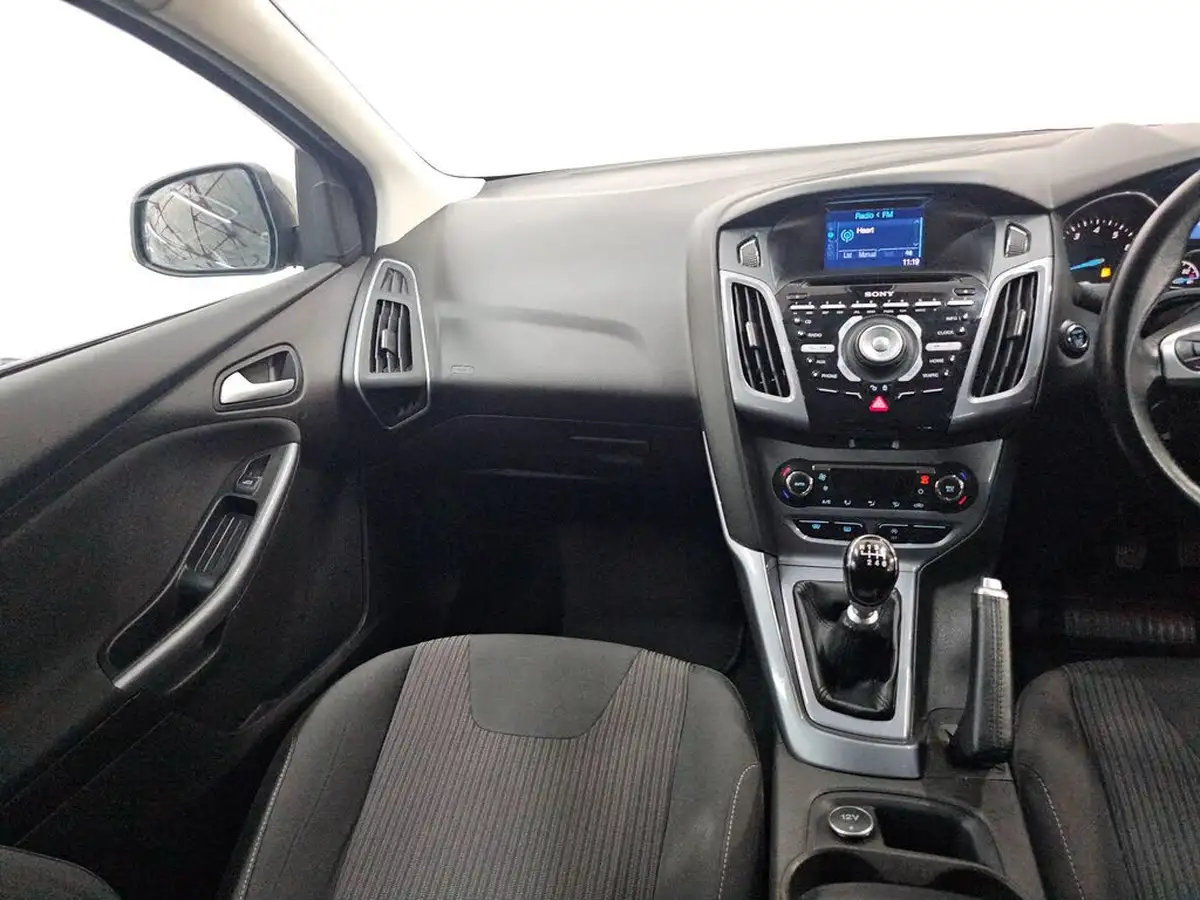 2014-ford-focus-10-titanium-navigator-scti-125ps-hatchback-big-24
