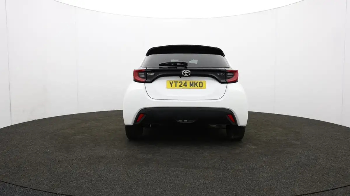 2024-toyota-yaris-15-vvt-i-design-big-56