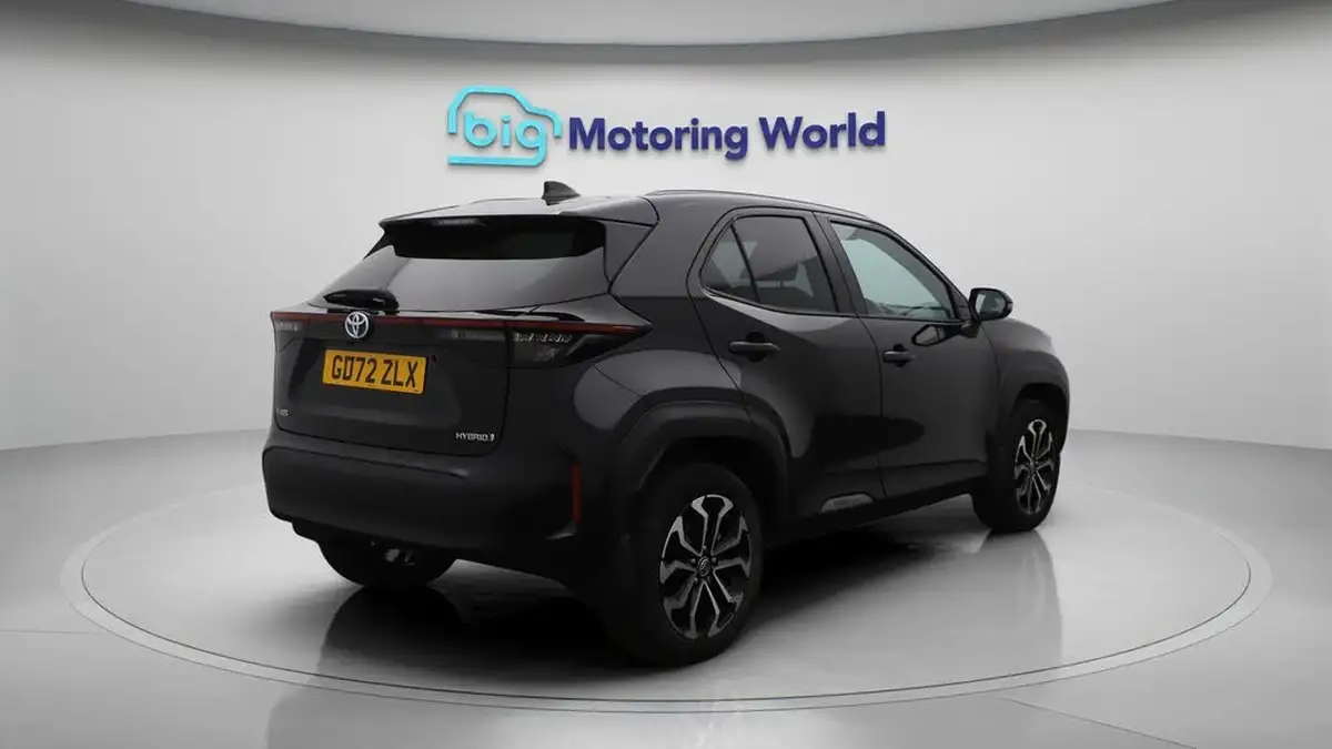 2022-toyota-yaris-cross-15-vvt-i-design-big-7