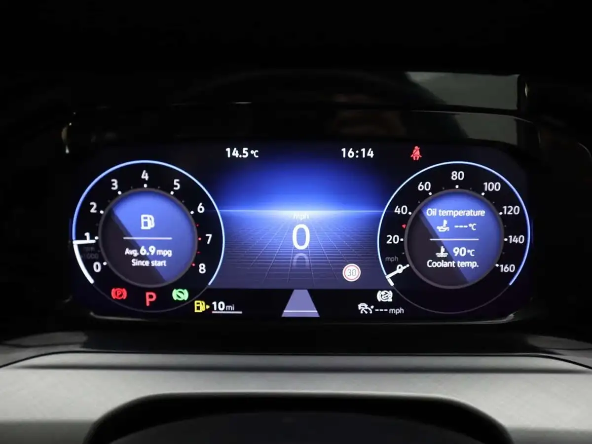 2023-volkswagen-golf-15-etsi-life-130ps-estate-big-16