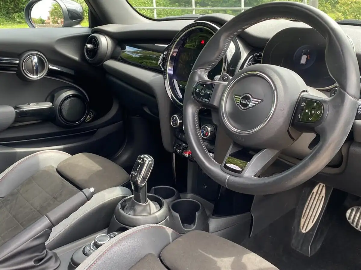 2021-mini-cooper-20-cooper-s-sport-hatchback-3d-auto-big-3
