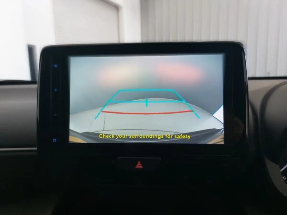 2022-toyota-yaris-15-vvt-i-design-panoramic-roof-big-14