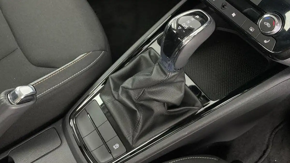 2024-skoda-kamiq-10-tsi-se-116ps-dsg-big-24