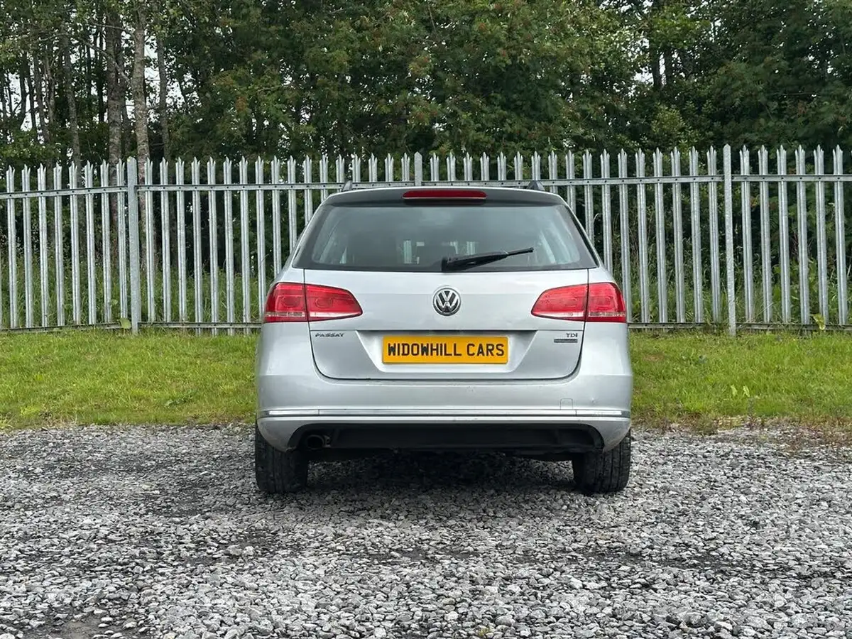 2012-volkswagen-passat-16td-se-estate-5d-big-8