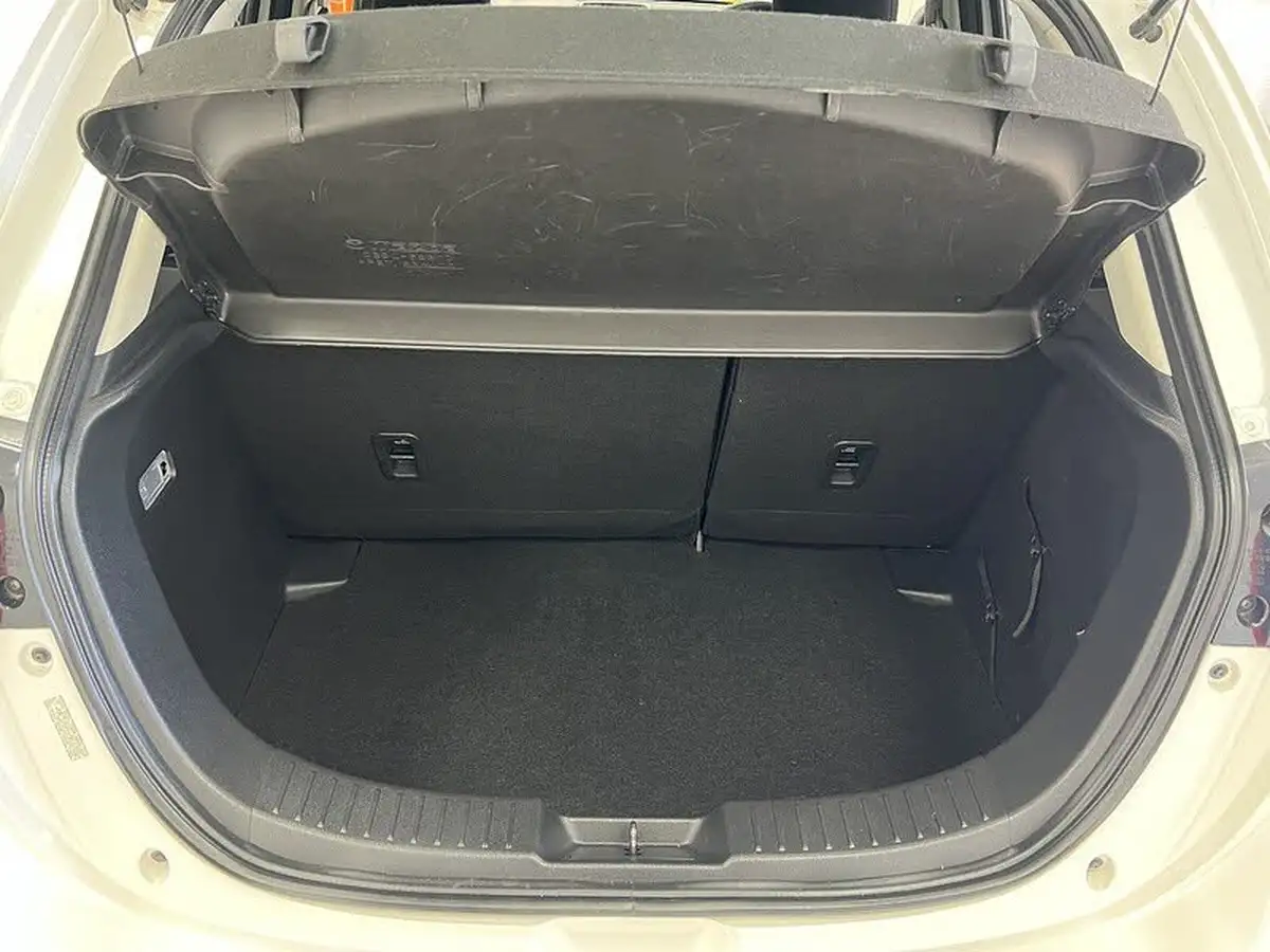 2016-mazda-mazda2-15-sport-black-big-4