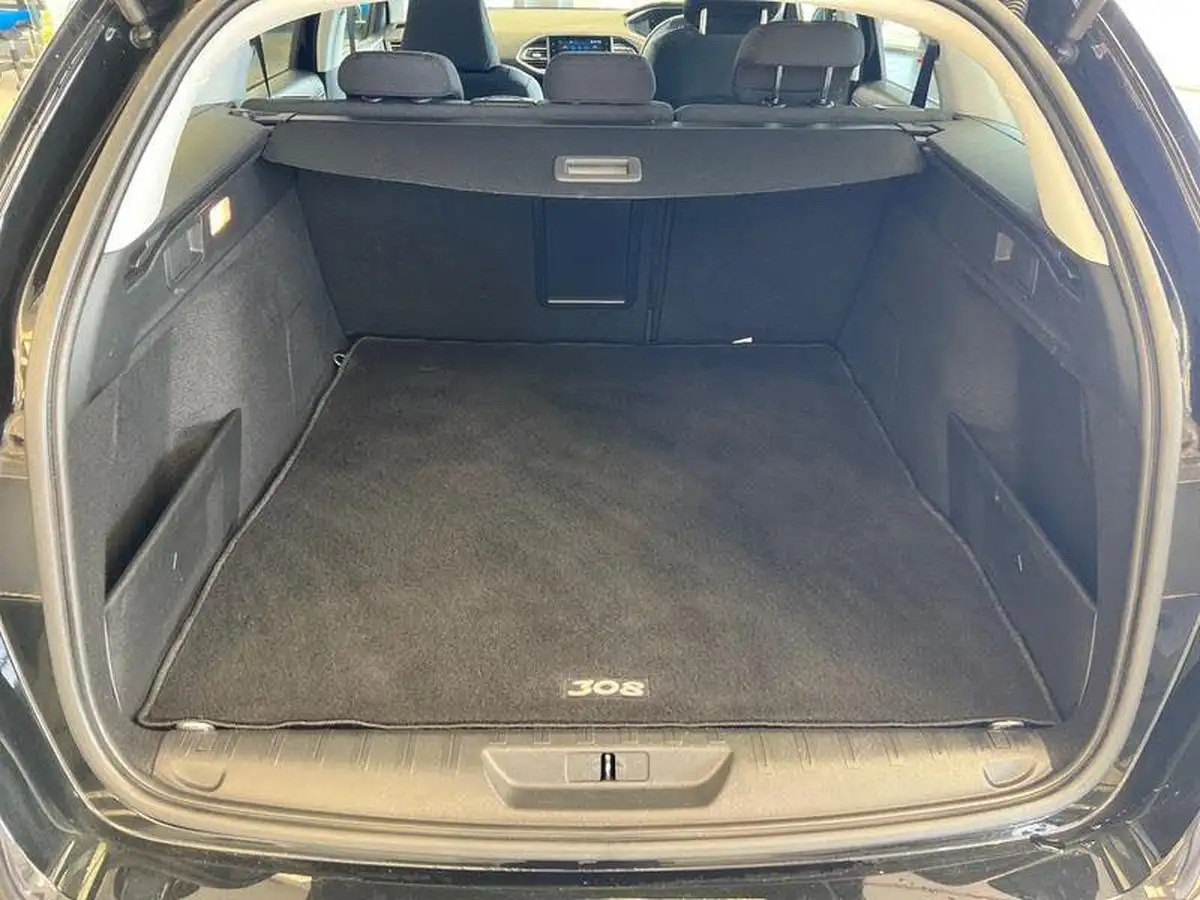 2021-peugeot-308-sw-12-puretech-allure-premium-digital-i-cockpit-estate-eat8-big-8