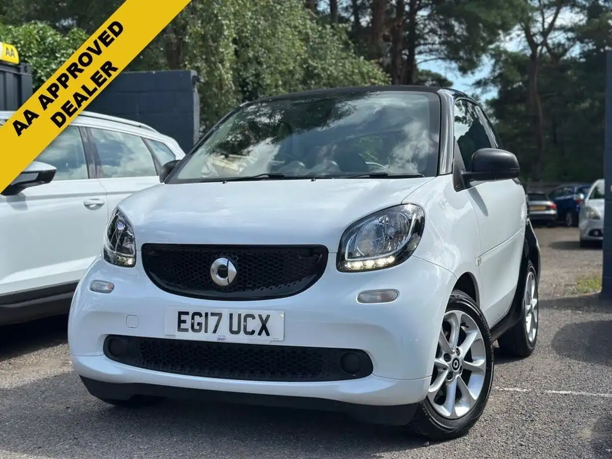 2017-smart-fortwo-10-passion-71bhp-premiumss-coupe-twinamic-big-0