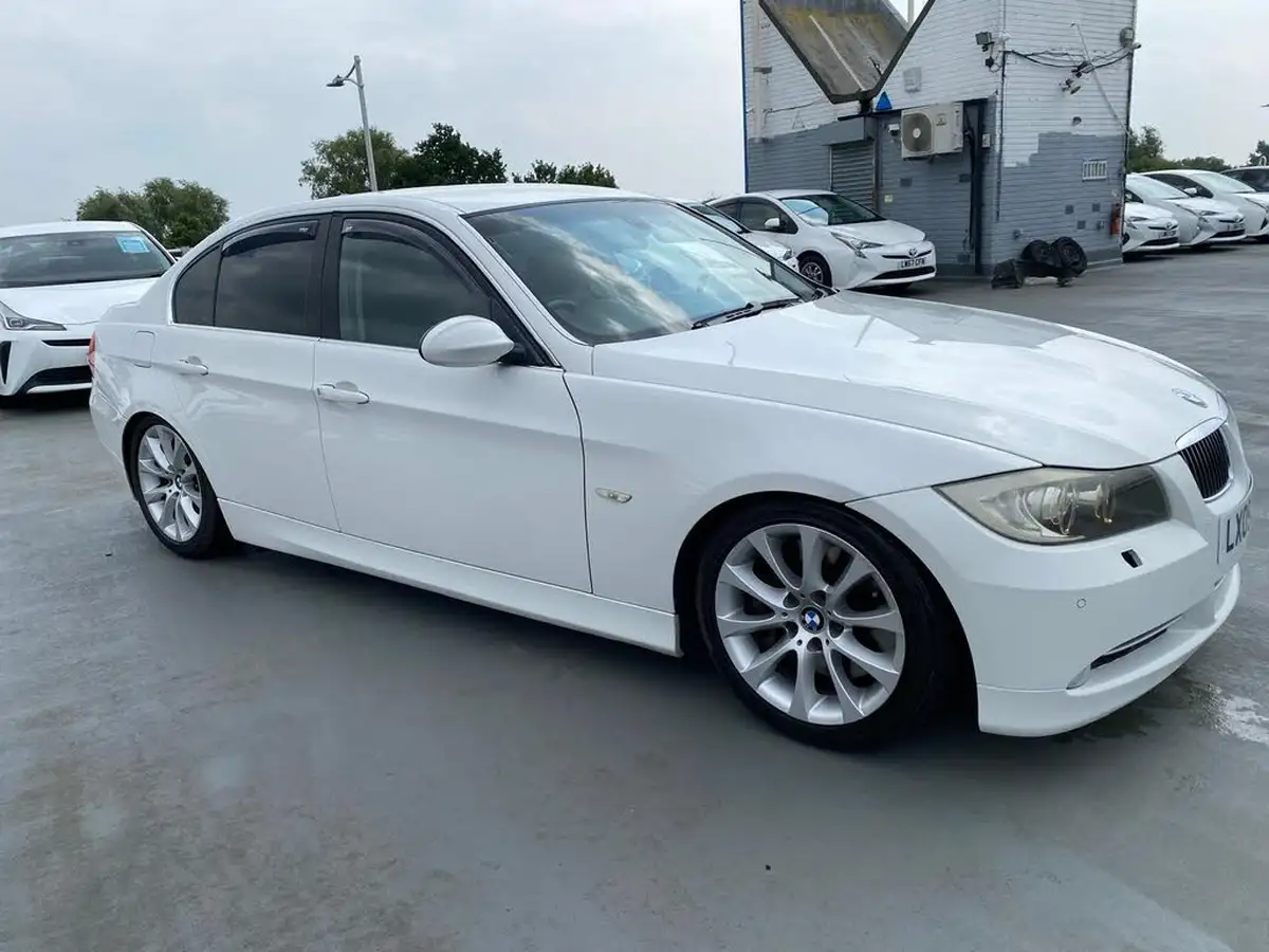 2009-bmw-3-series-big-7