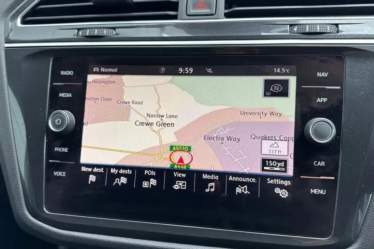 2018-volkswagen-tiguan-20tdi-se-navigation-150ps-4motion-ss-dsg-big-11