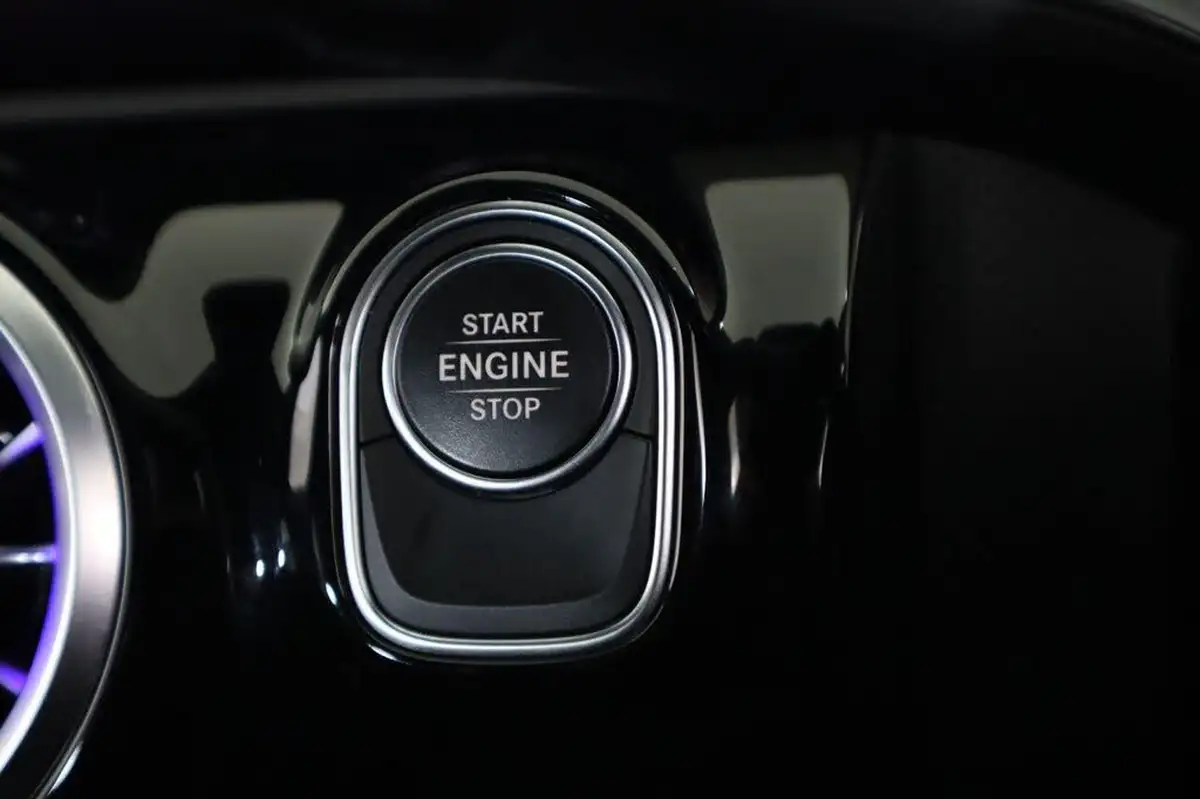 2022-mercedes-benz-a-class-13-a250e-amg-line-premium-saloon-4d-big-19