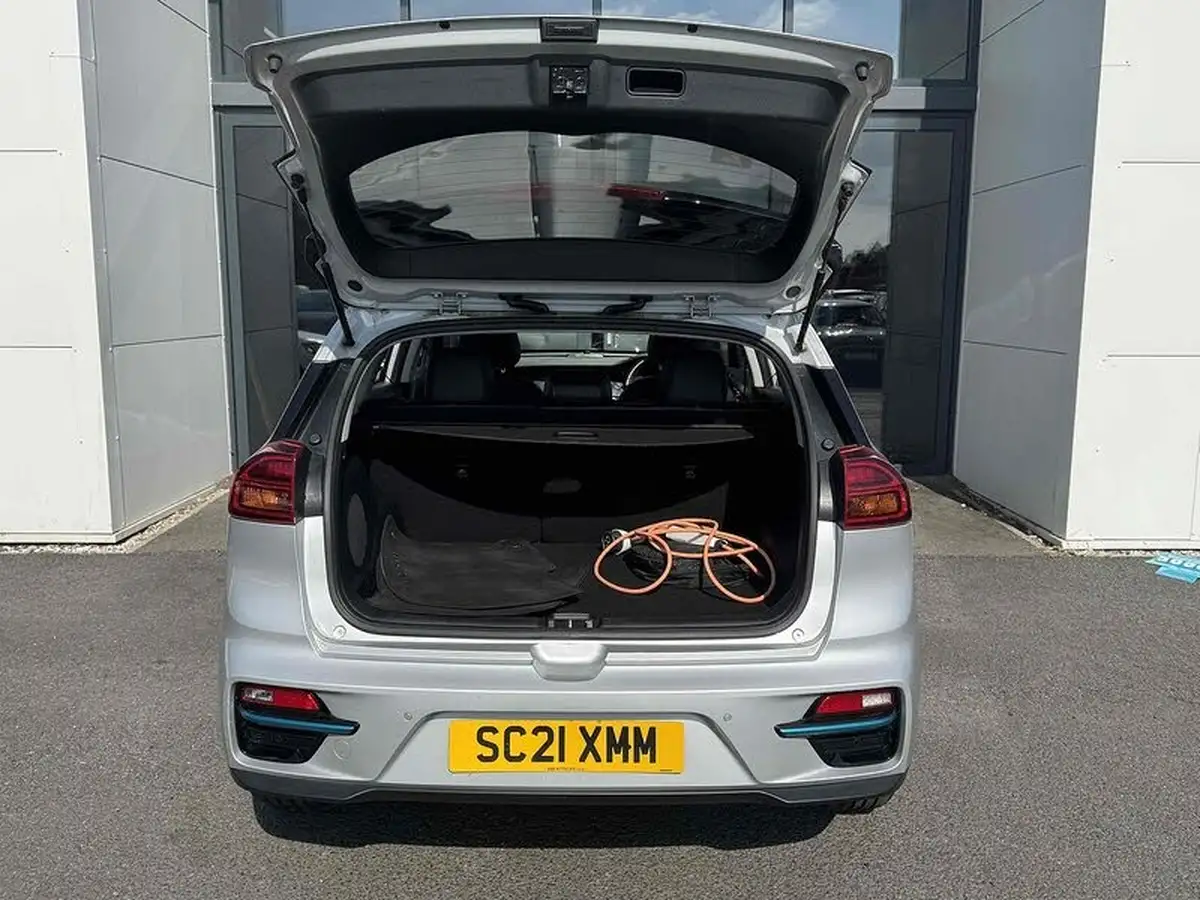 2021-kia-e-niro-ev-4-big-17