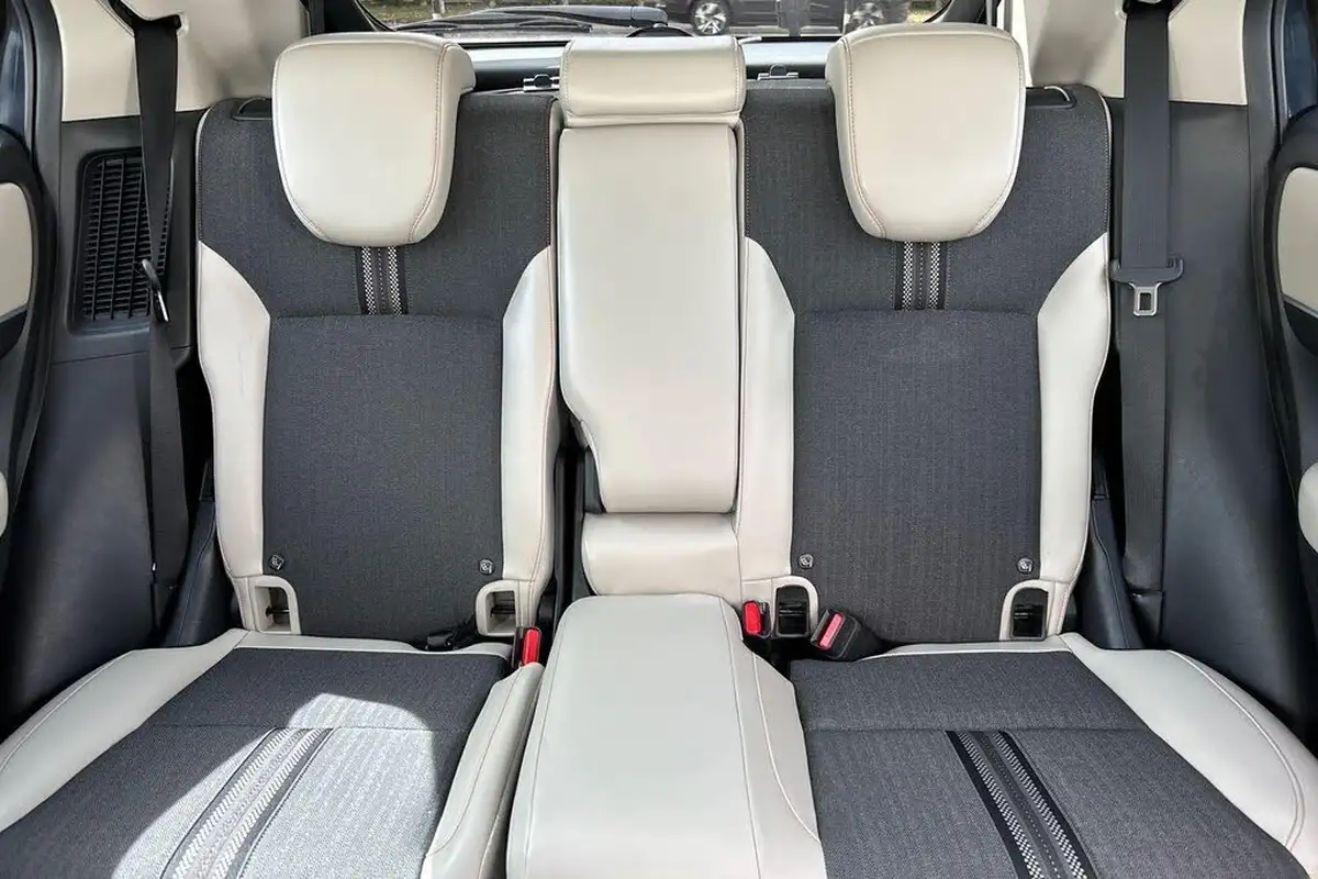 2022-honda-hr-v-15-i-mmd-advance-style-big-24