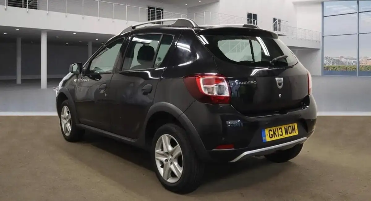 2013-dacia-sandero-stepway-09-laureate-big-2