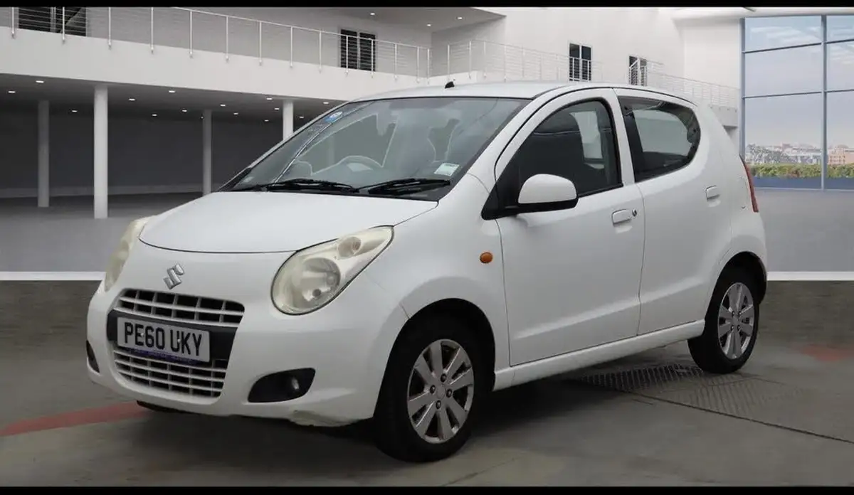 2010-suzuki-alto-10-sz4-big-0