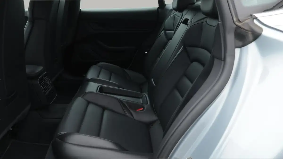 2020-porsche-taycan-e-4s-530ps-big-16