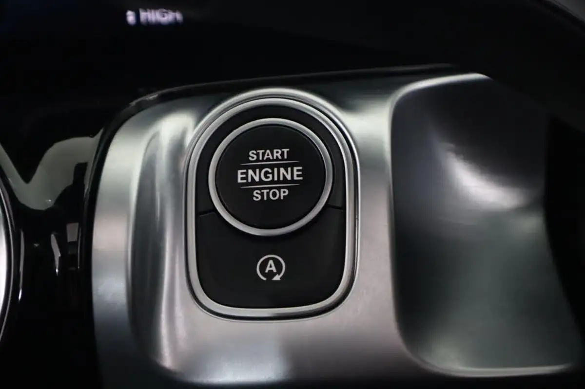 2022-mercedes-benz-glb-class-20d-glb220d-amg-line-premium-plus-big-22