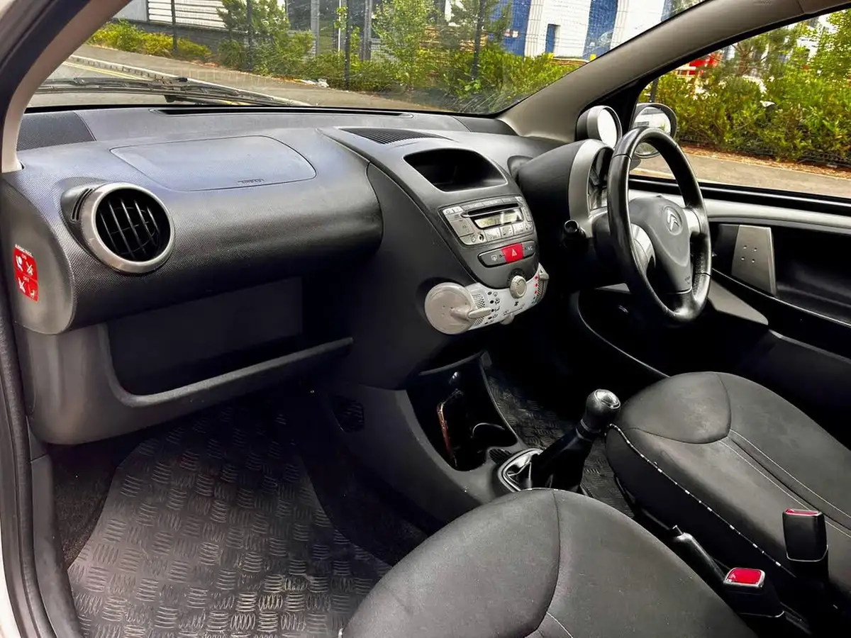 2014-citroen-c1-10-edition-5d-big-13
