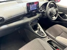 2021-toyota-yaris-15-vvt-i-icon-114bhp-hybrid-1490cc-e-cvt-small-10