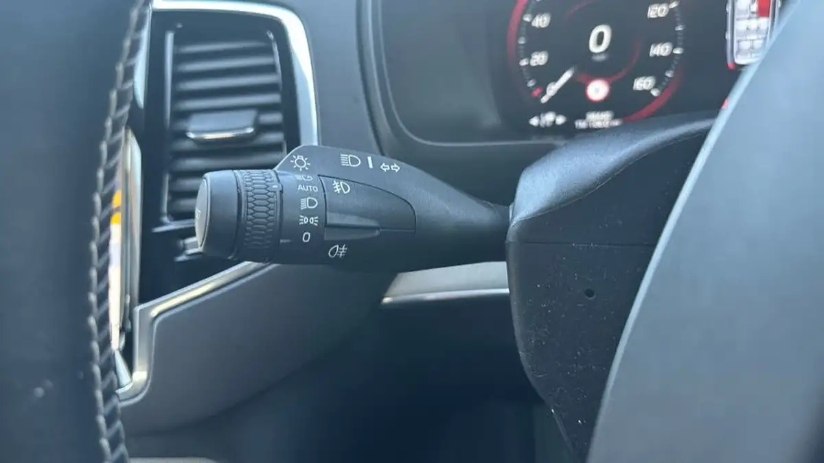 2020-volvo-xc90-20td-b5-r-design-big-17
