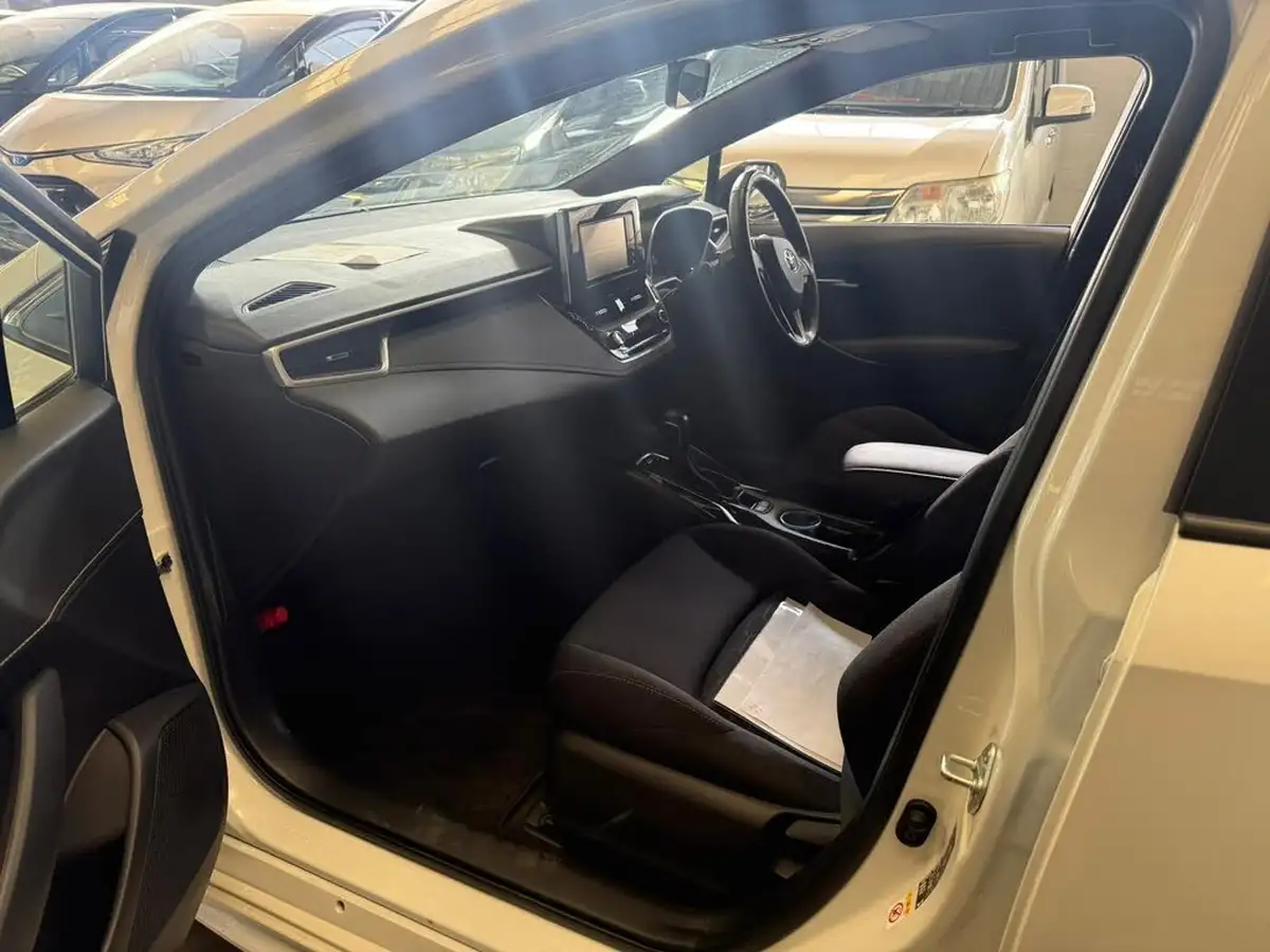 2019-toyota-corolla-big-11