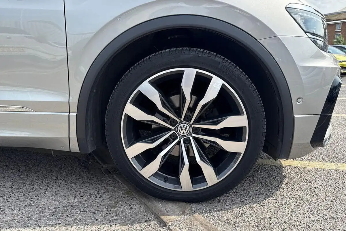 2020-volkswagen-tiguan-20-tsi-sel-230ps-big-38