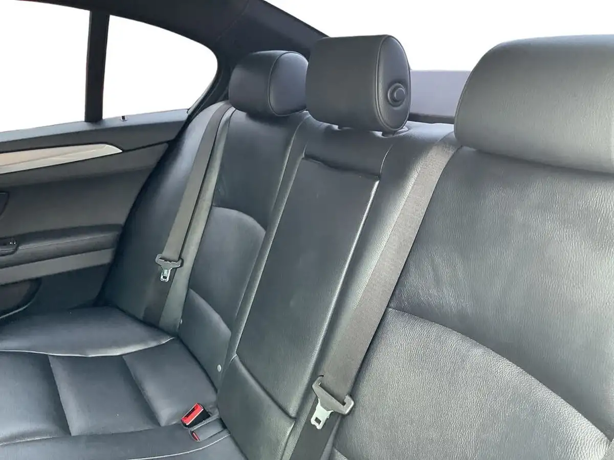 2015-bmw-5-series-20td-520d-m-sport-190bhp-saloon-4d-auto-big-10