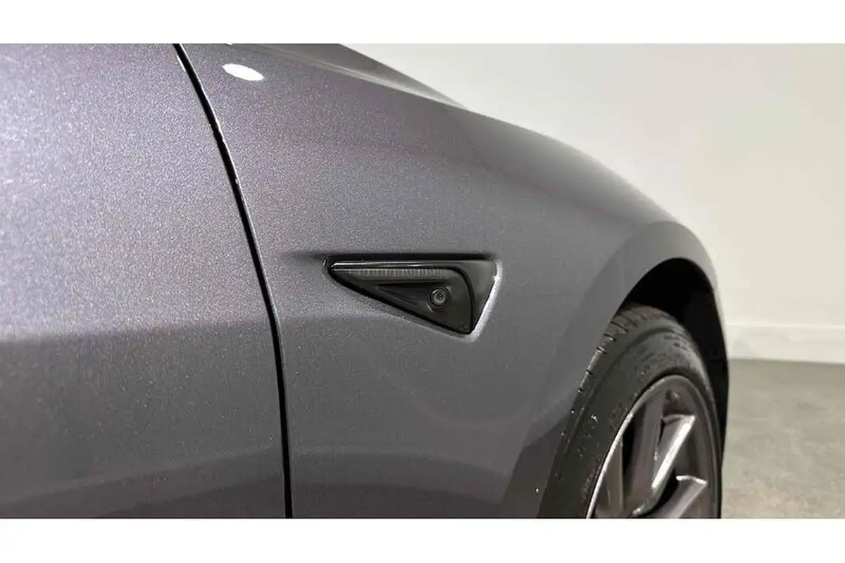 2021-tesla-model-3-e-long-range-4x4-big-14