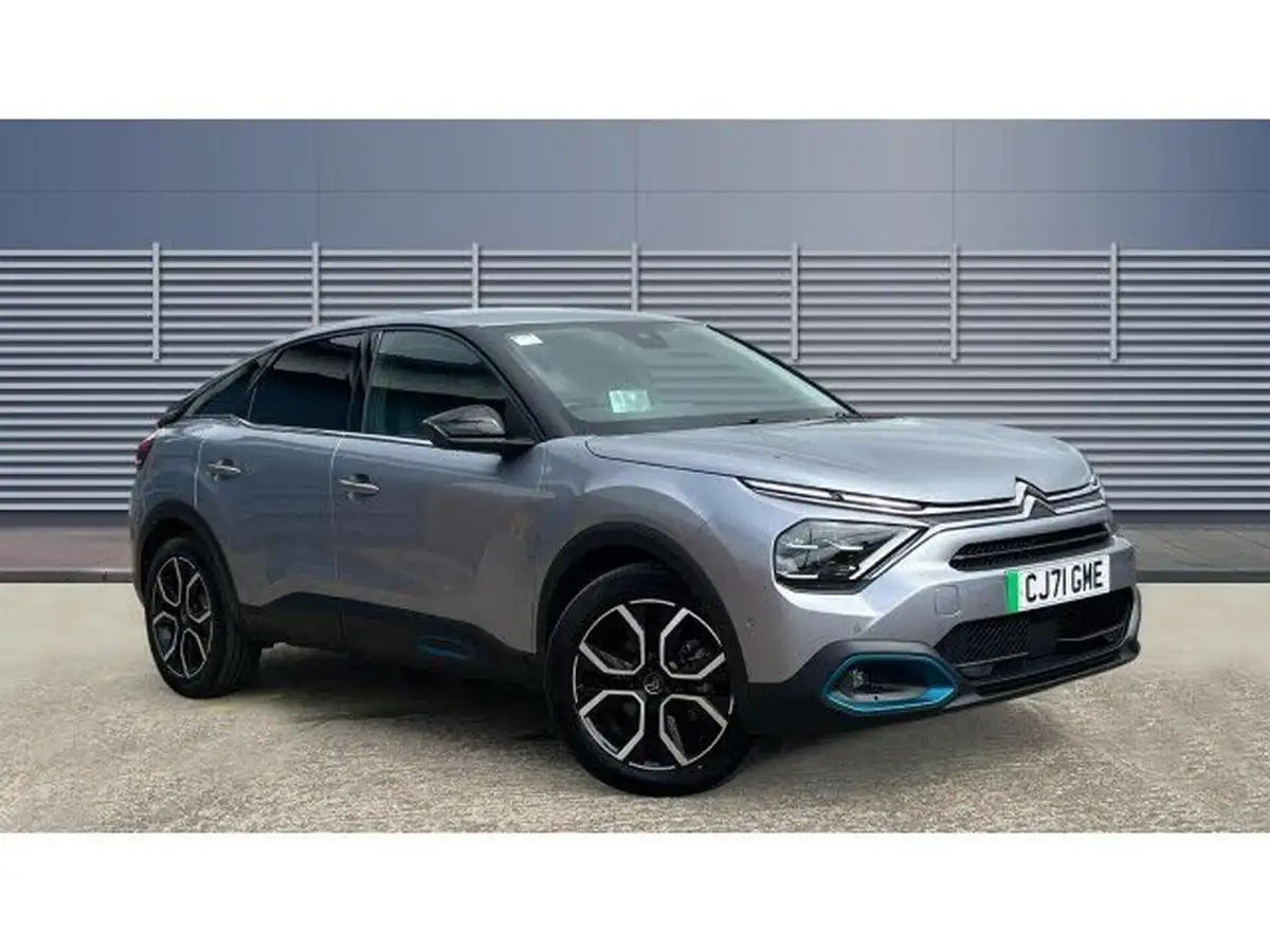 2022-citroen-c4-e-shine-big-0