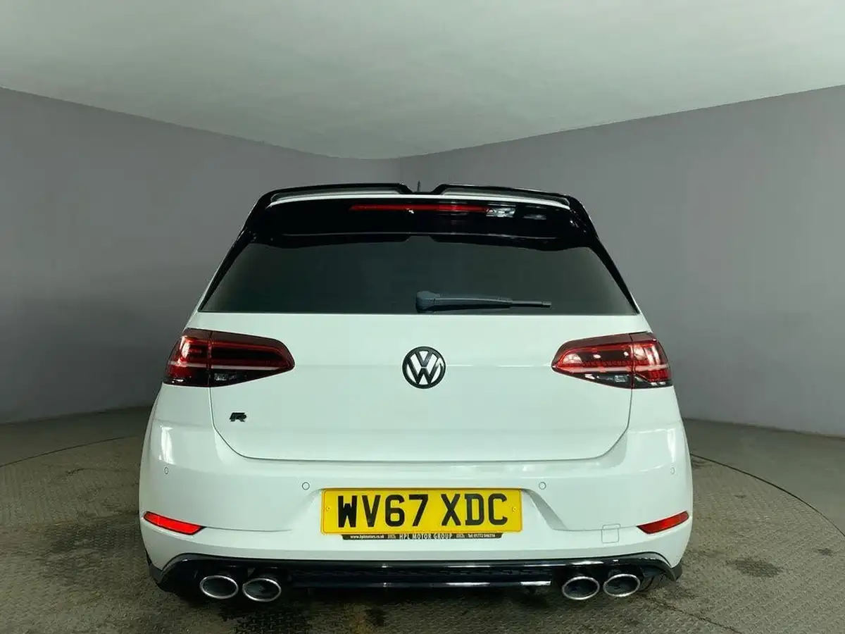 2017-volkswagen-golf-20-tsi-r-310ps-4motion-ss-hatchback-5d-dsg-big-6